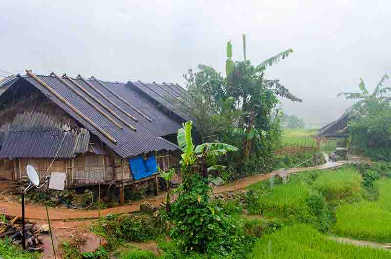 221 - Vietnam - Sapa - paisaje bajo la lluvia